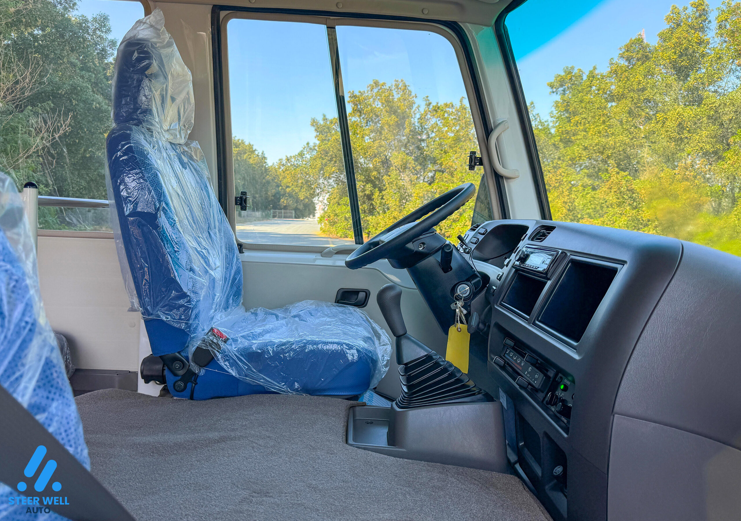 2024 Mitsubishi Rosa Bus