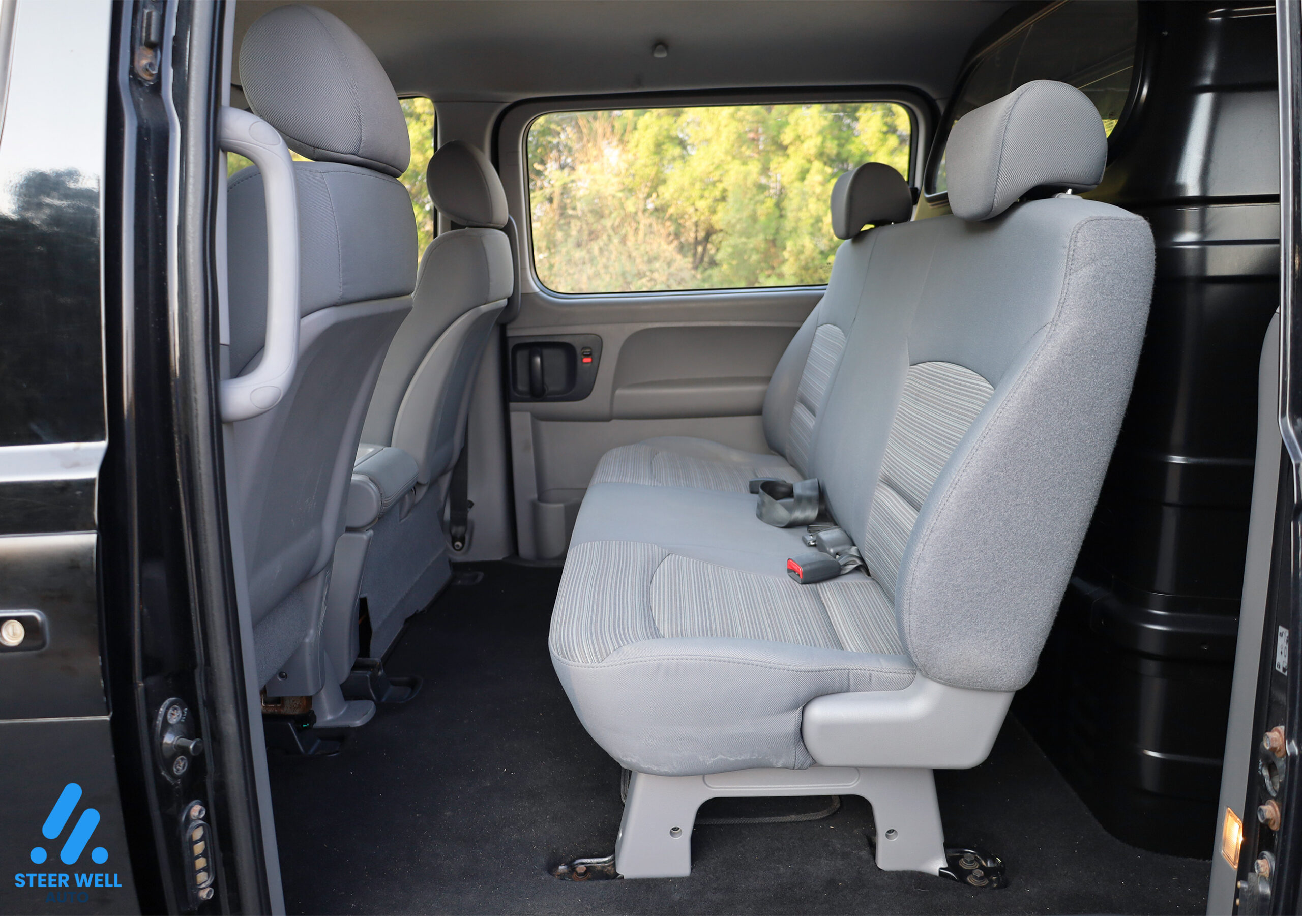 Crew Van For Sale in UAE