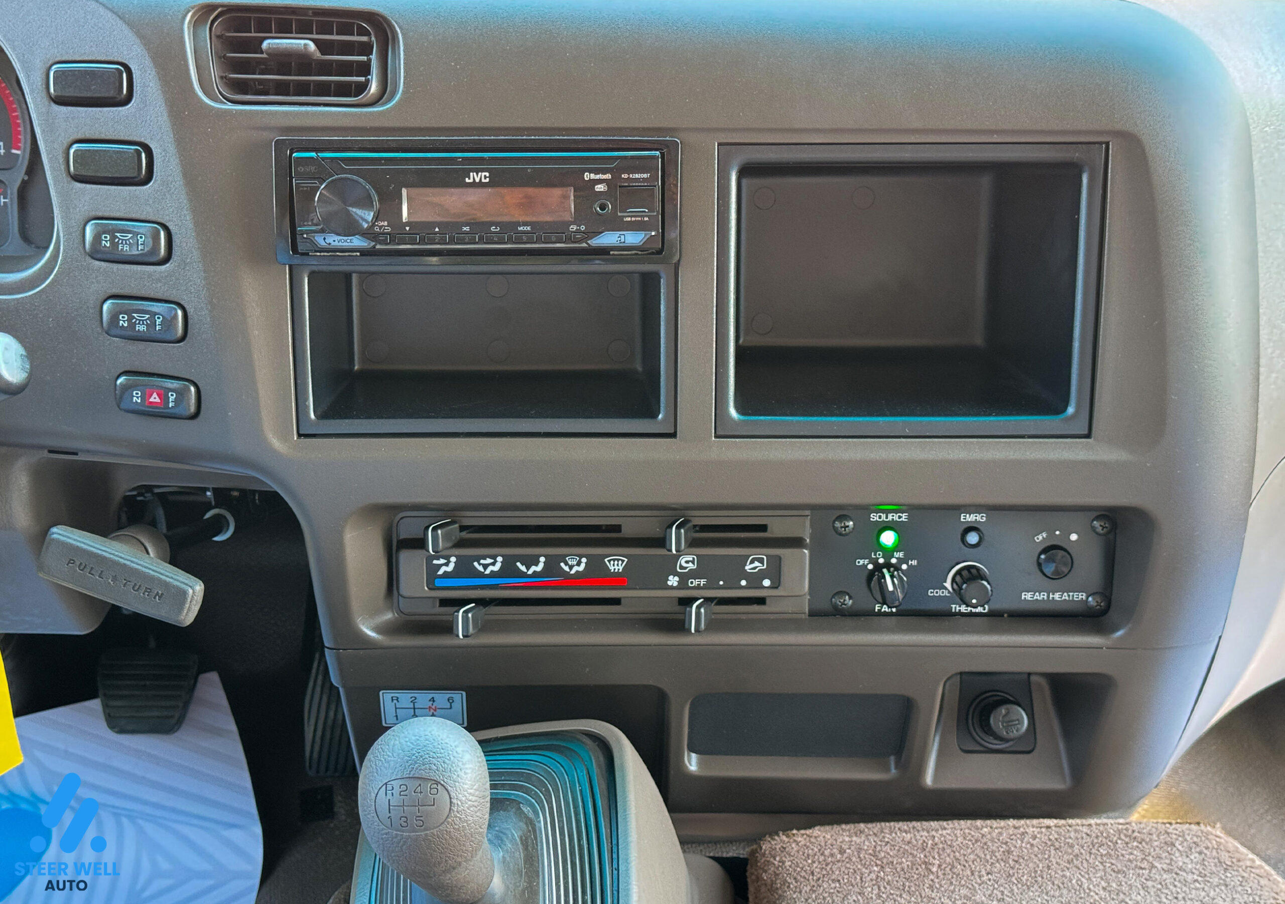 2024 Mitsubishi Rosa Bus