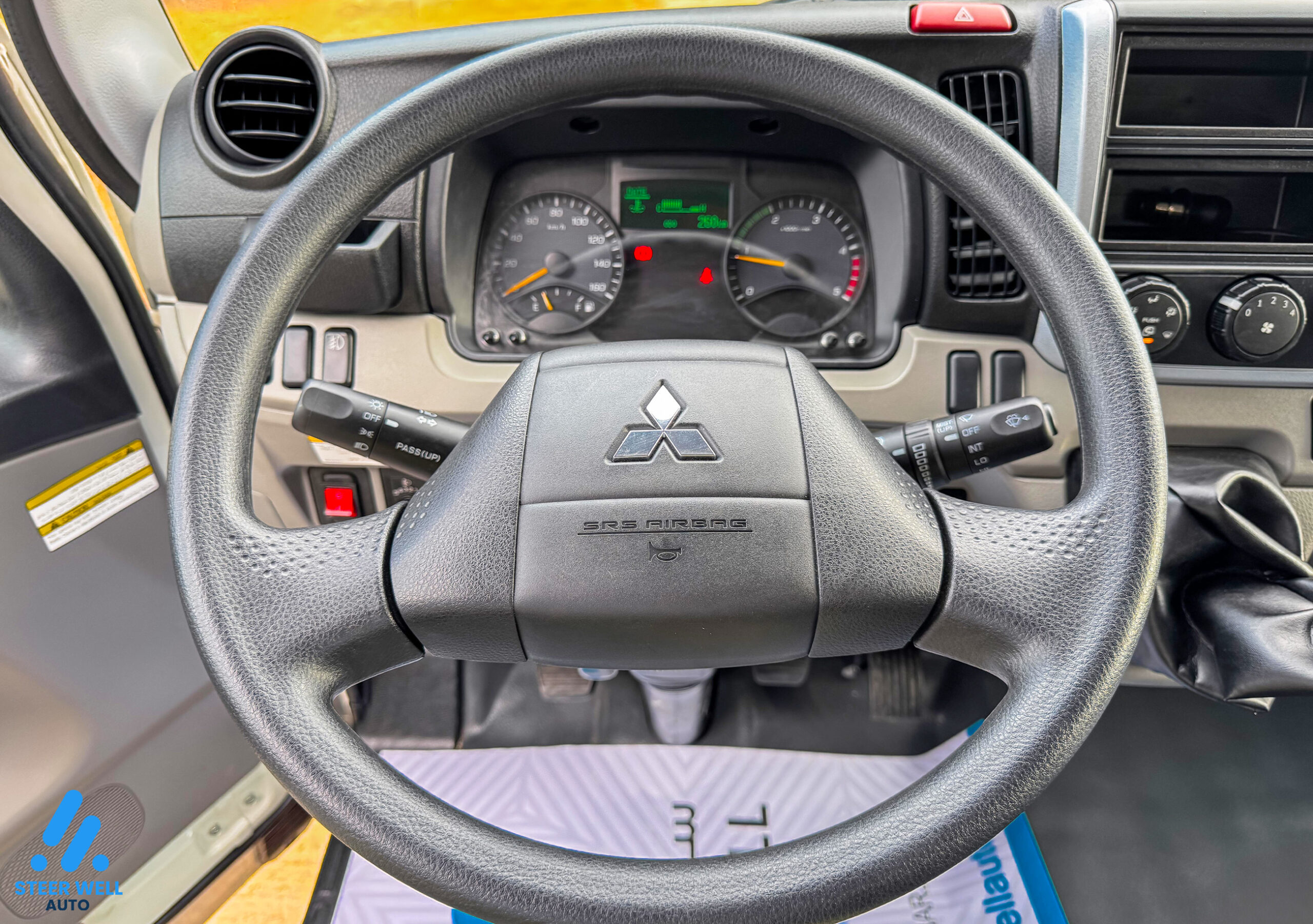 2023 Mitsubishi Canter 4P10 3.0L RWD Shutter Box