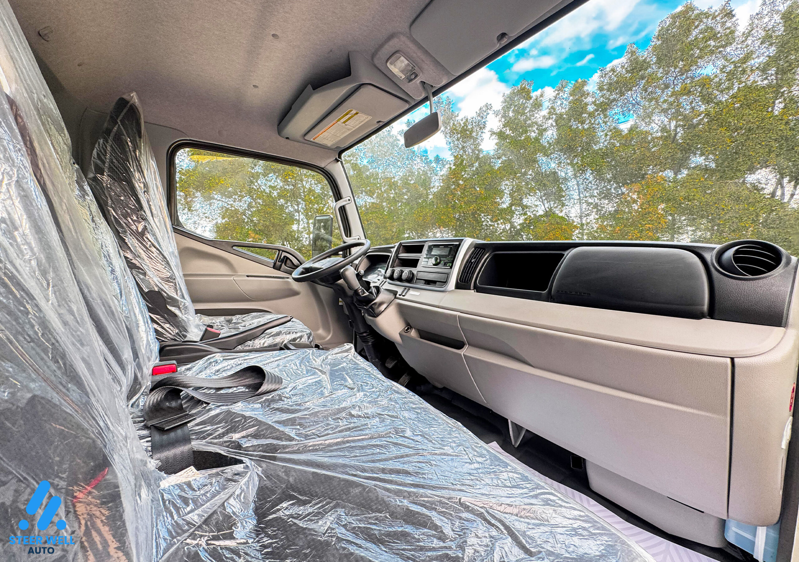 2023 Mitsubishi Canter 4P10 3.0L RWD Shutter Box