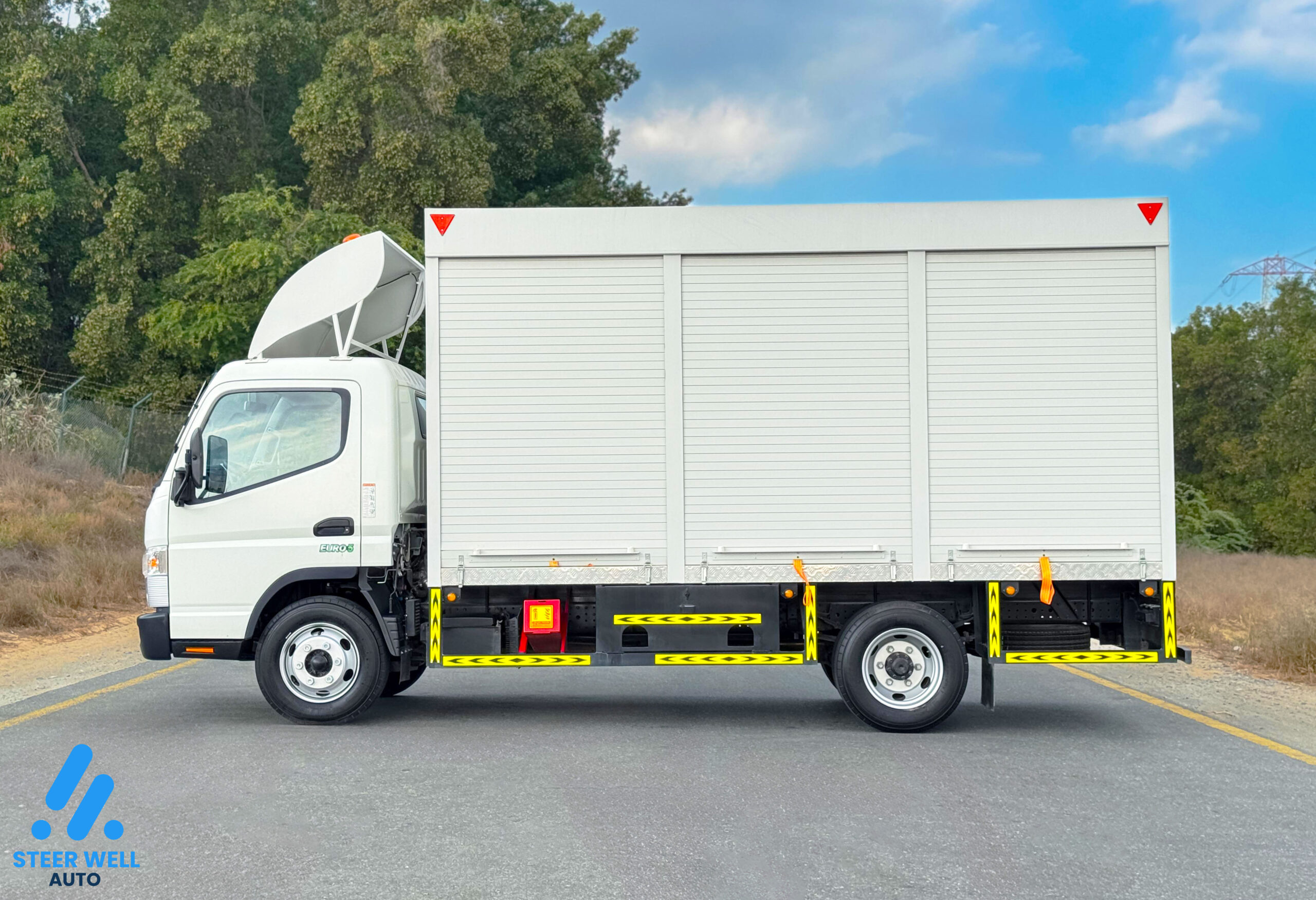 2023 Mitsubishi Canter 4P10 3.0L RWD Shutter Box