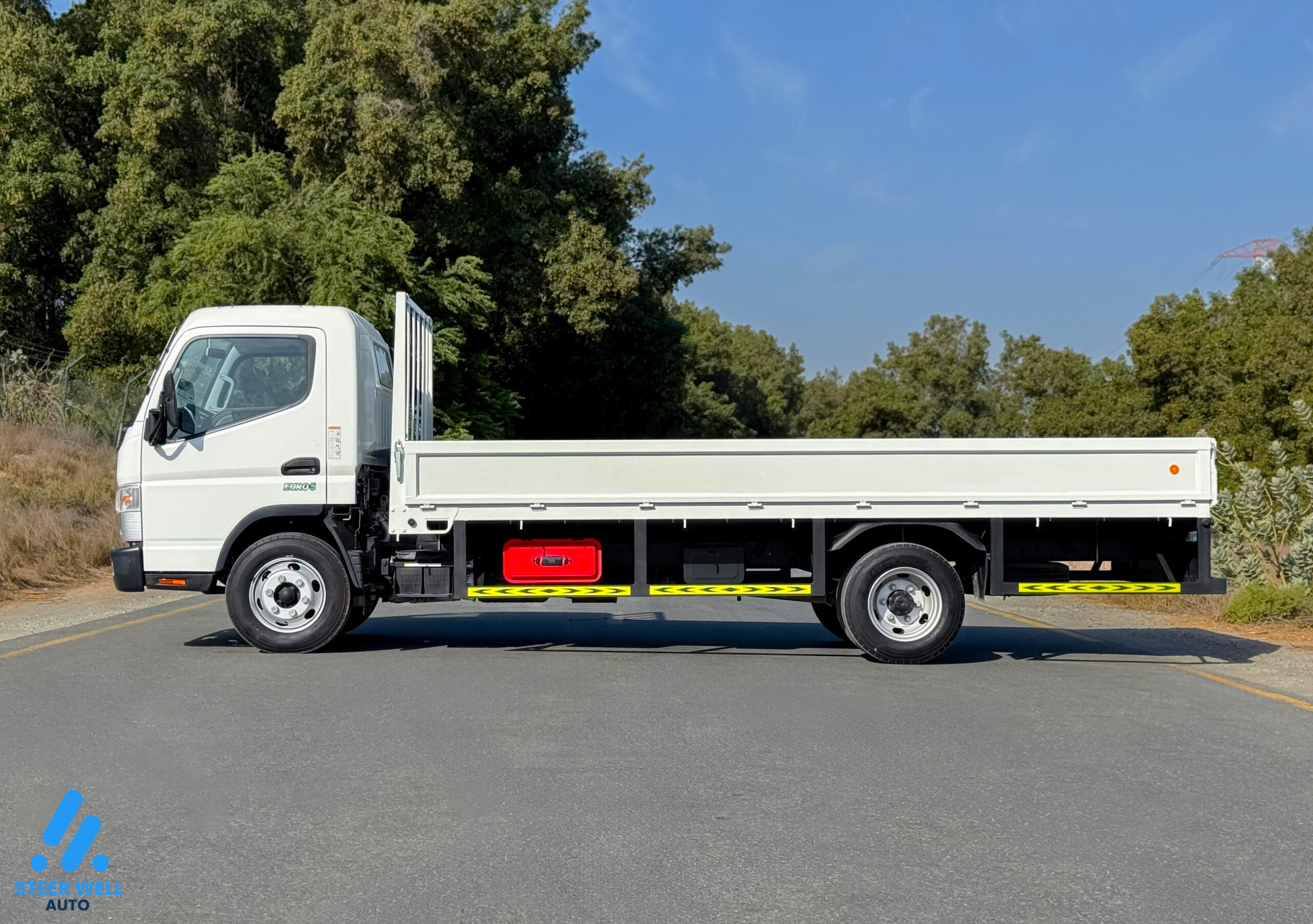 2023 Mitsubishi Canter Long Cargo Pick Up