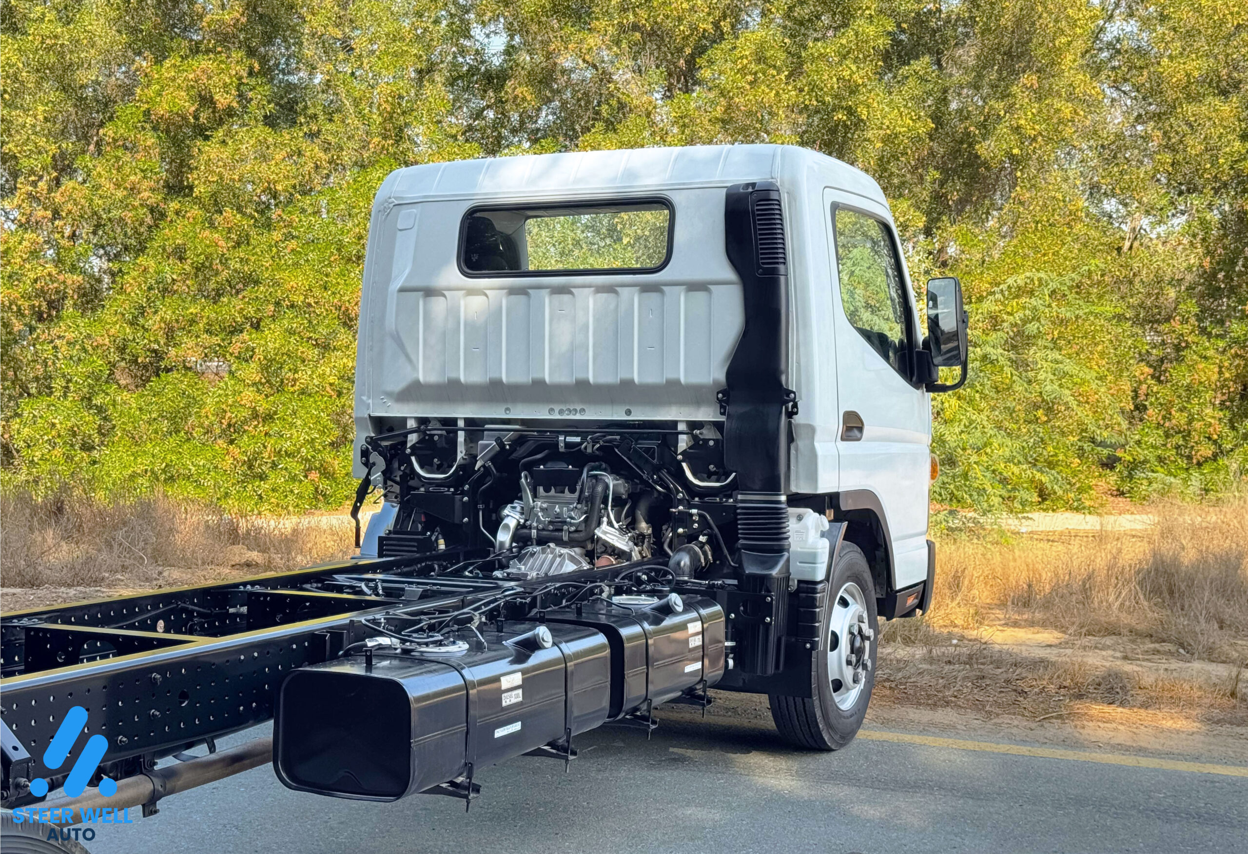 2023 Mitsubishi Canter long chassis