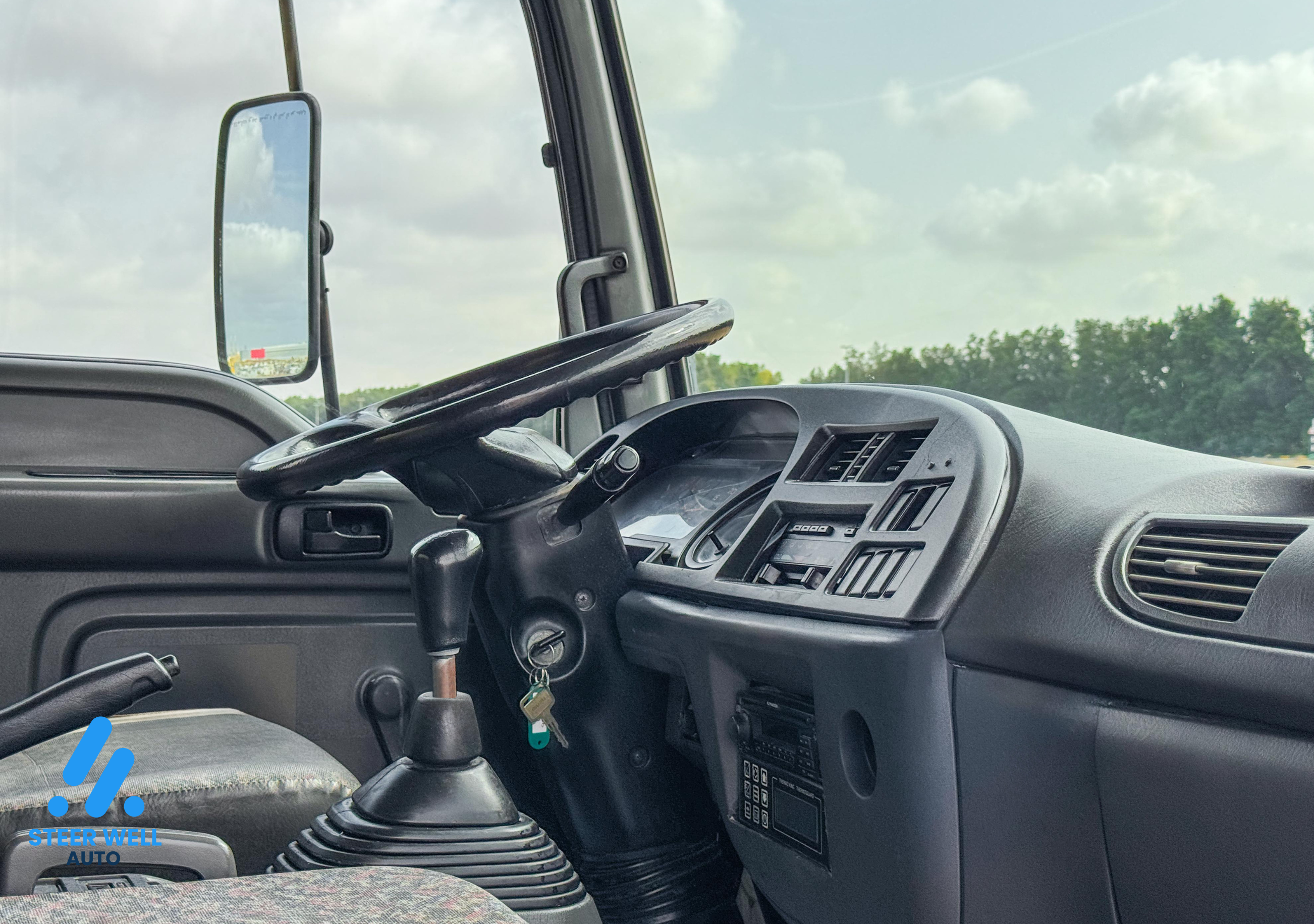 2016 ISUZU Freezer Truck For Sale In UAE