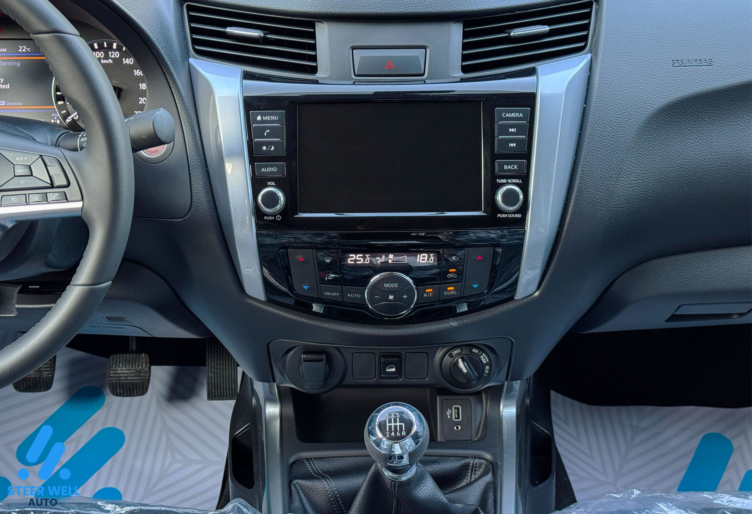 Nissan Navara LE 2024