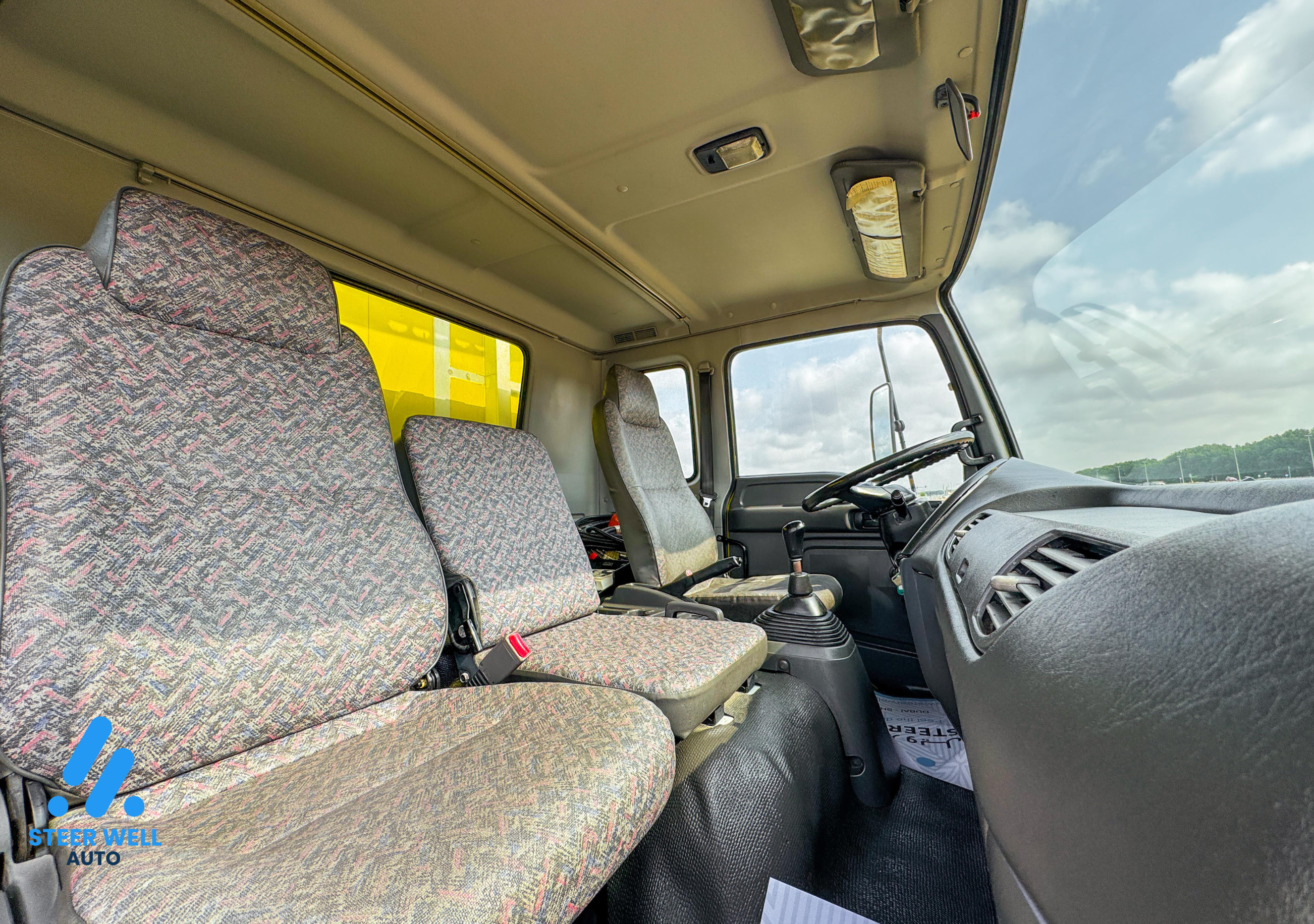 2016 ISUZU Freezer Truck For Sale In UAE