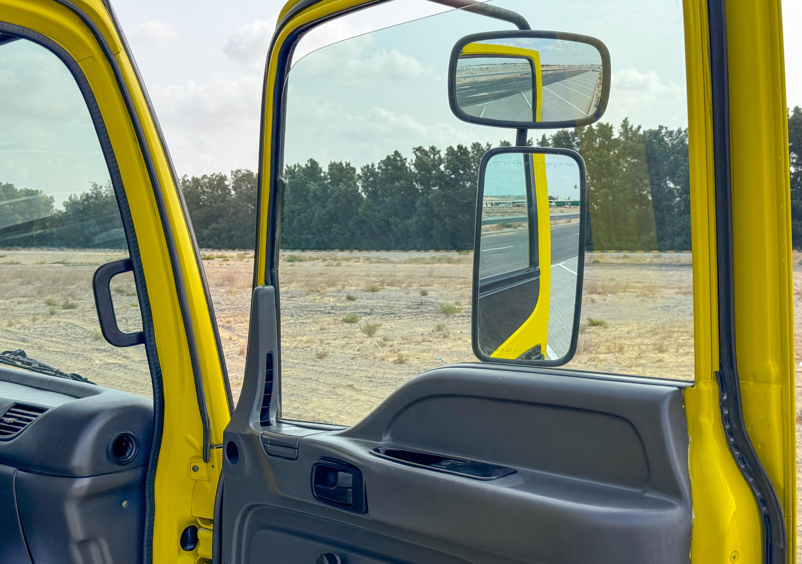 2016 ISUZU Freezer Truck For Sale In UAE