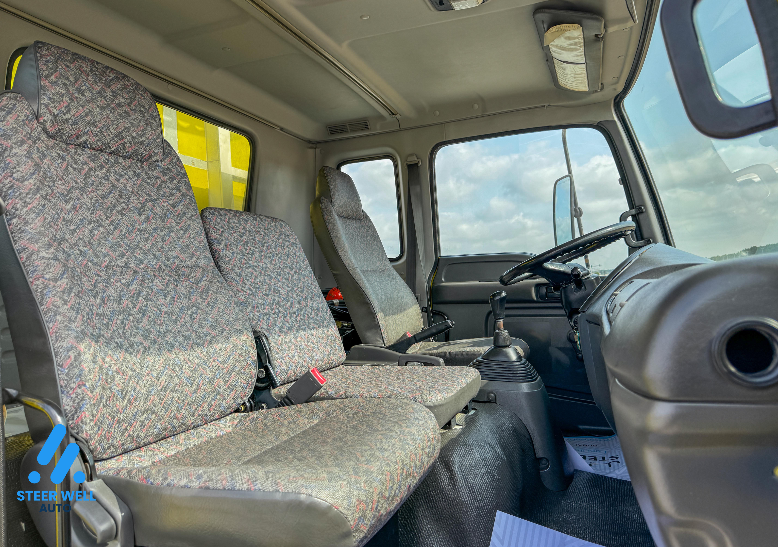 2016 ISUZU Freezer Truck For Sale In UAE