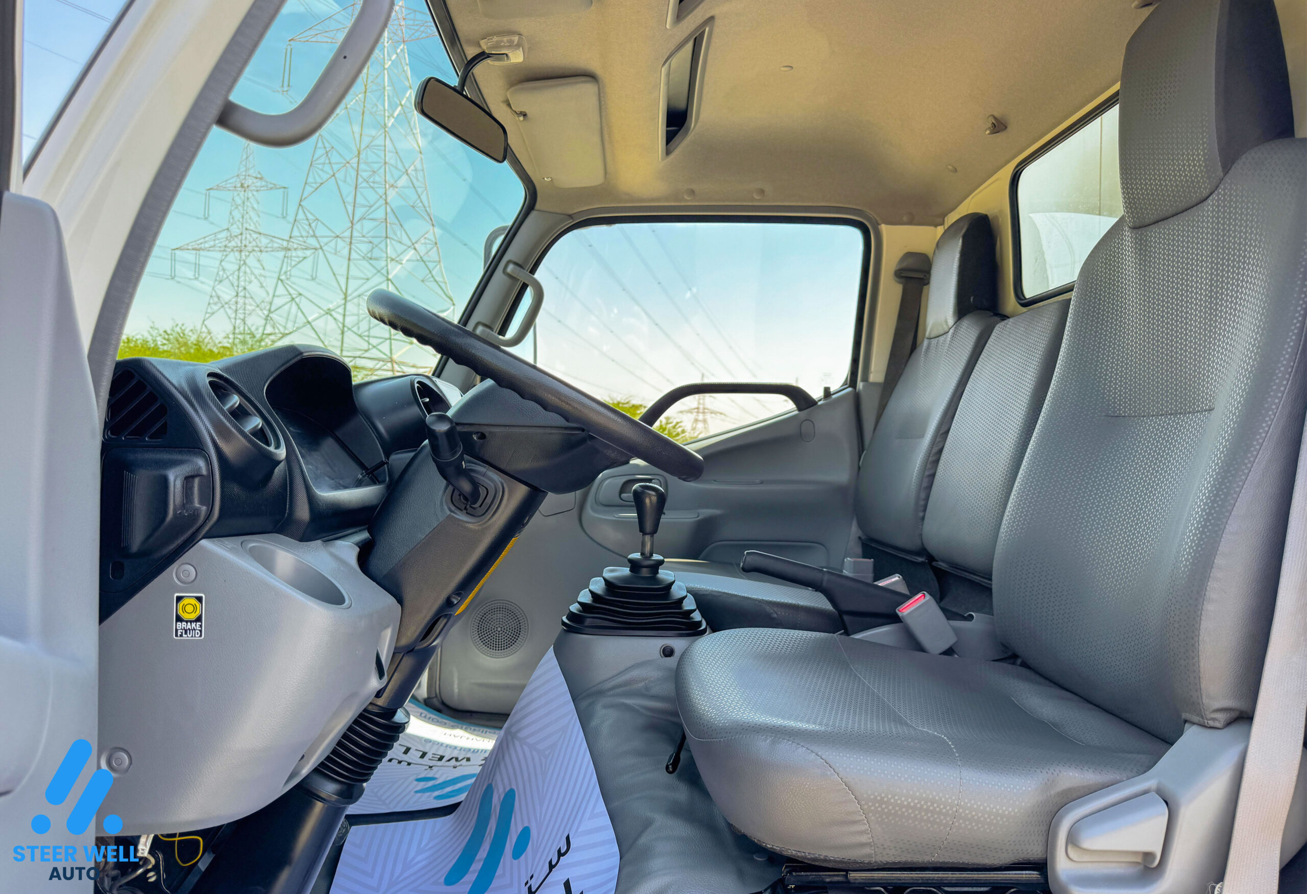 2022 Hino 300 Pick Up with Close Box