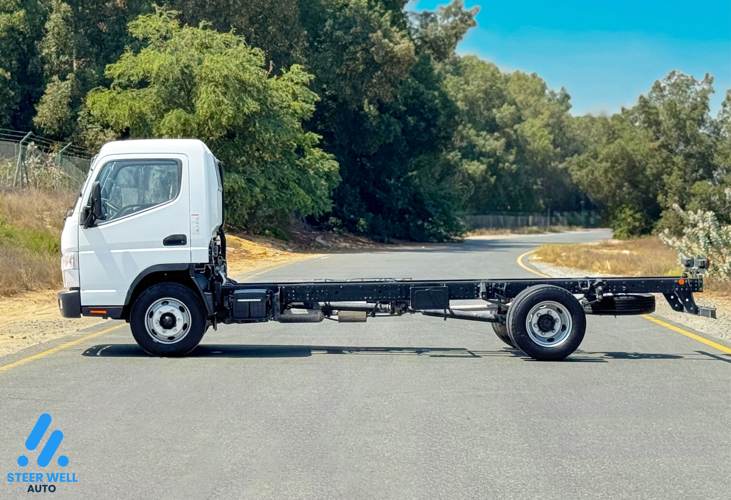 2023 Mitsubishi Canter Long Chassis