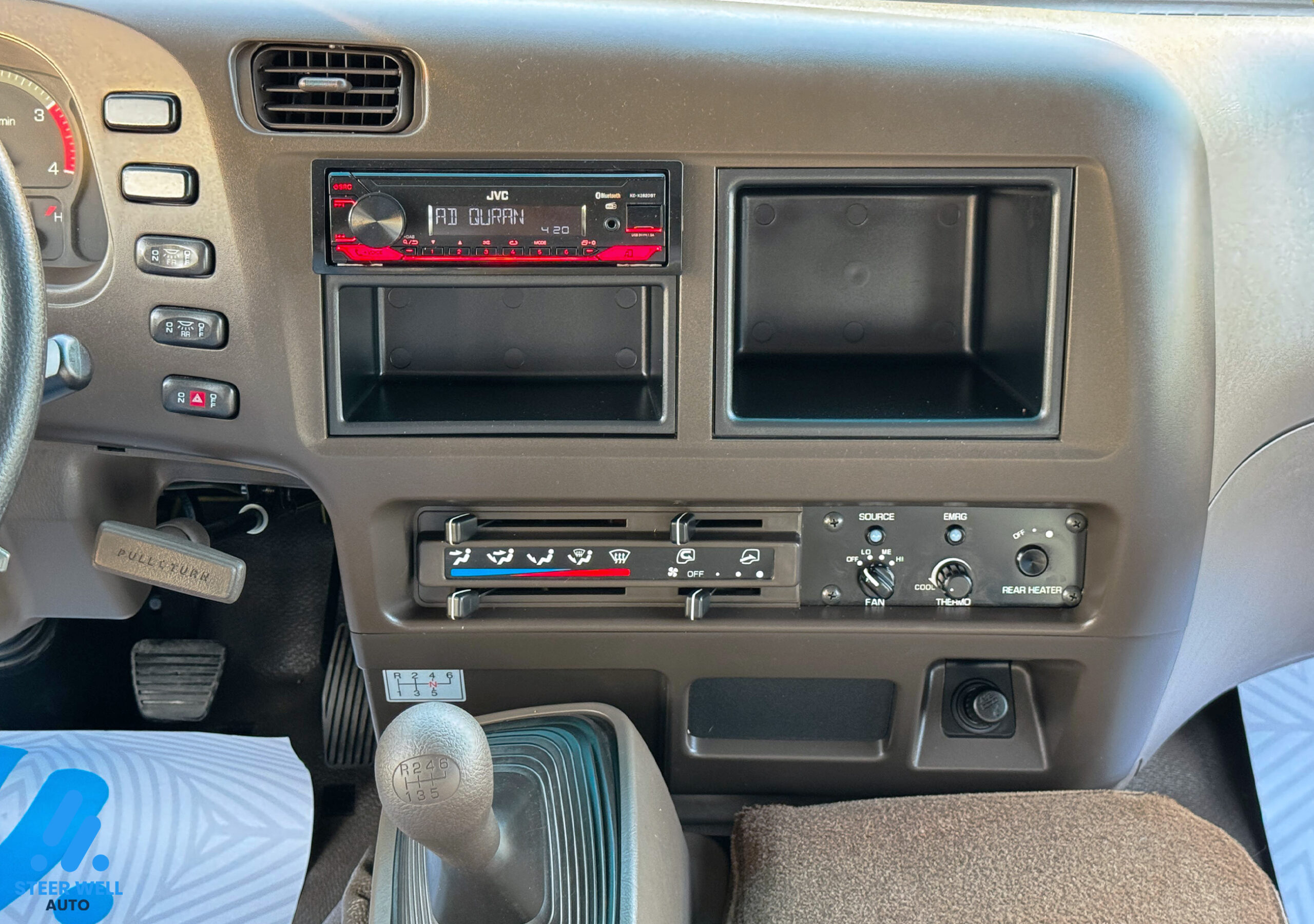 2024 Mitsubishi Rosa Bus 26 Seater