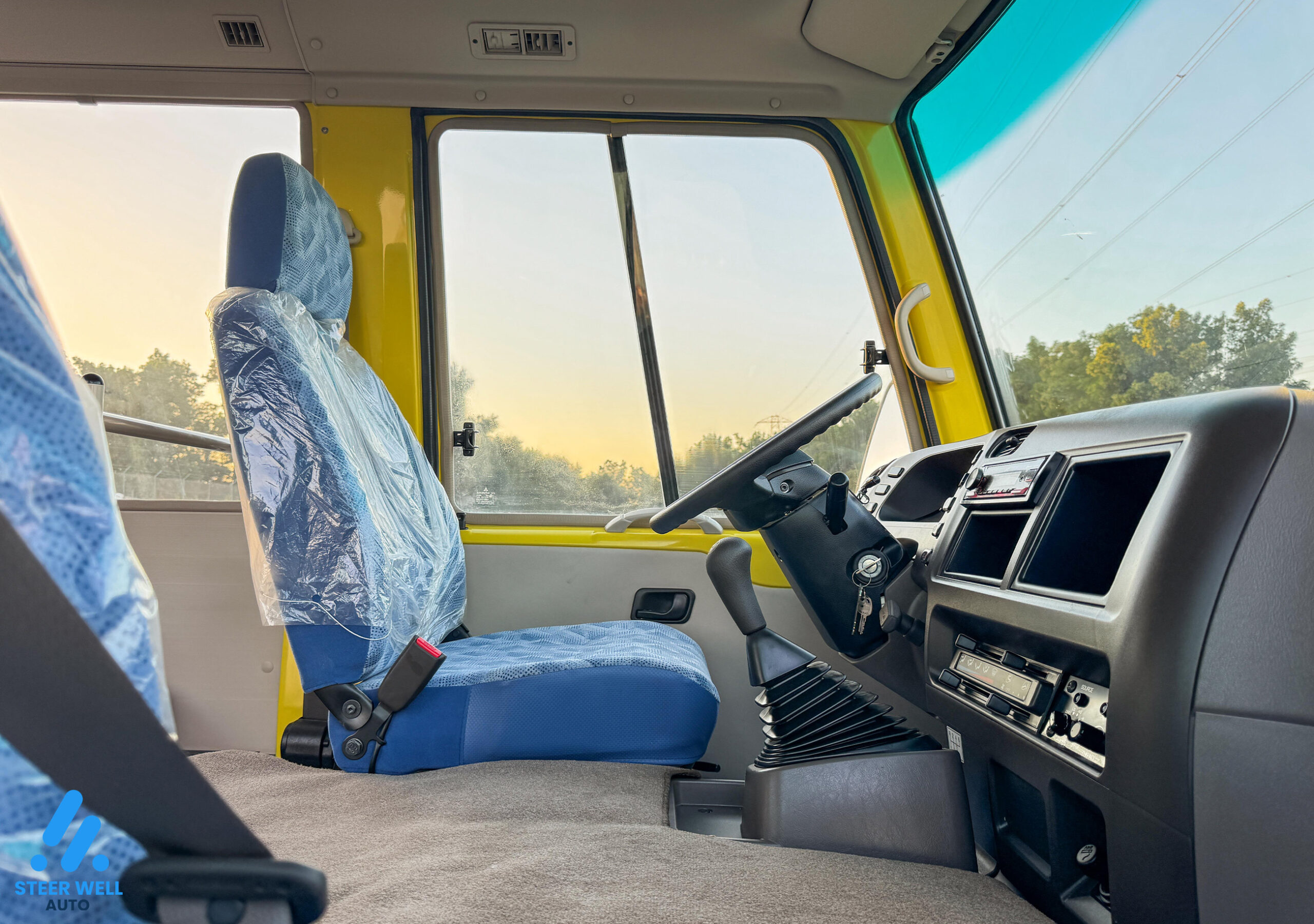 2024 Mitsubishi Rosa Bus 26 Seater