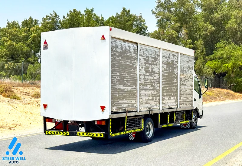 shutter box truck for sale in Dubai