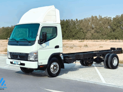 2017 Mitsubishi Bare Chassis Truck