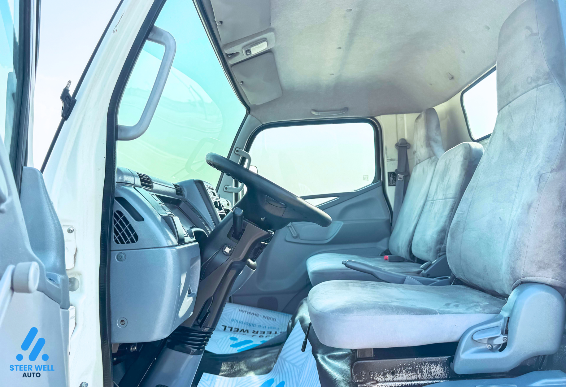 2017 Mitsubishi Bare Chassis Truck