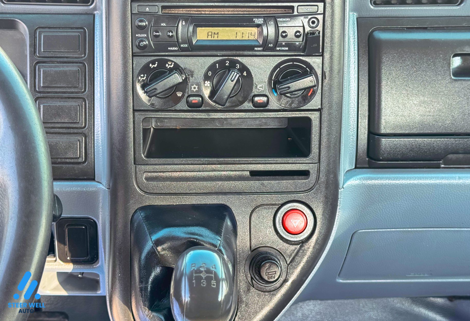 2017 Mitsubishi Bare Chassis Truck