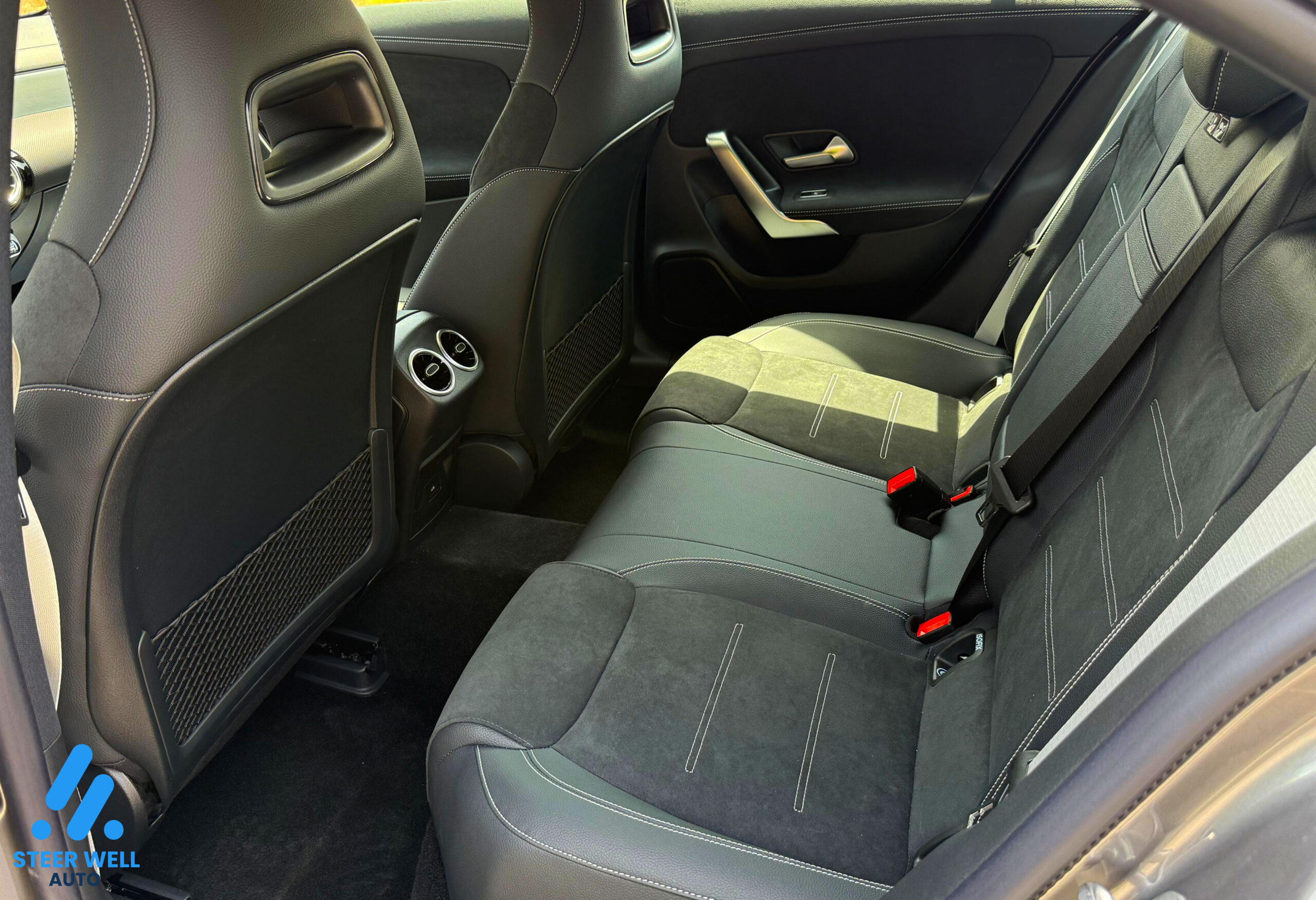 2026 Mercedes CLA200