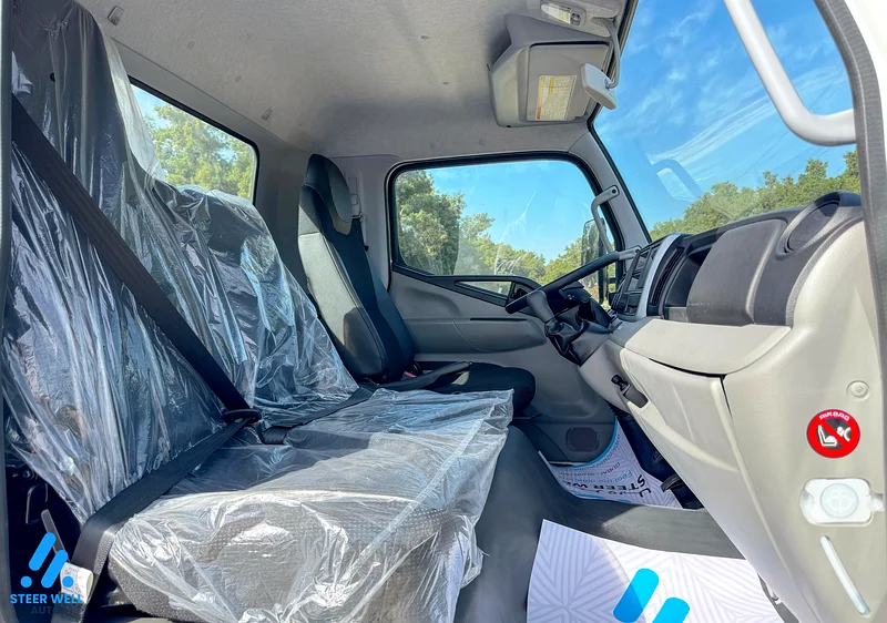 2024 Mitsubishi Fuso Canter 3.0L Short Chassis