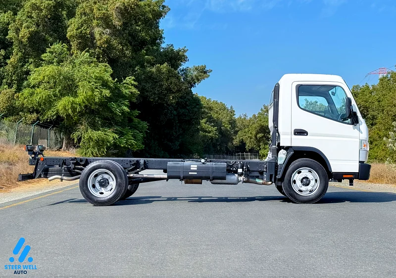 2024 Mitsubishi Fuso Canter 3.0L Short Chassis