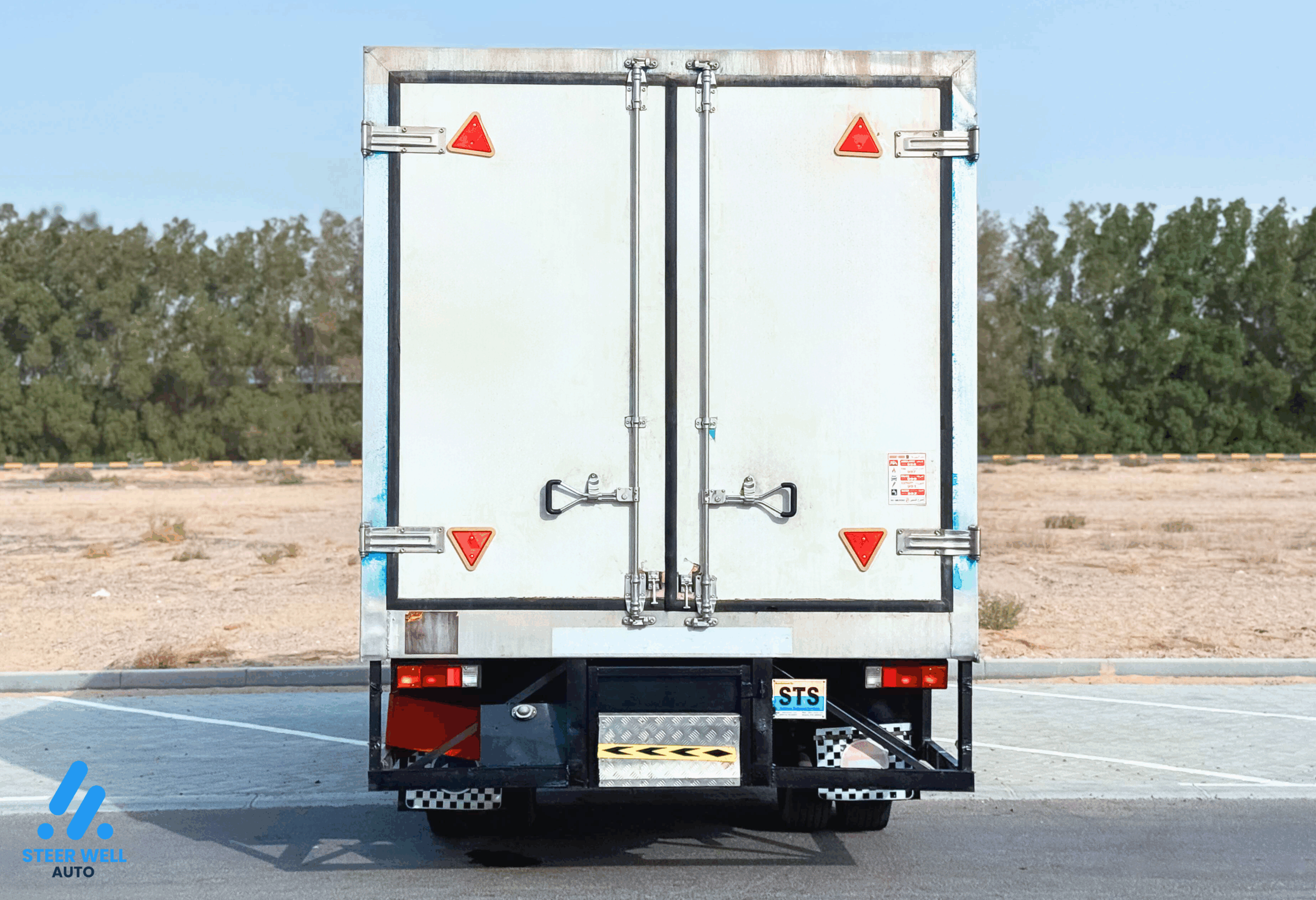 2022 Mitsubishi Fuso Canter | Reefer Box