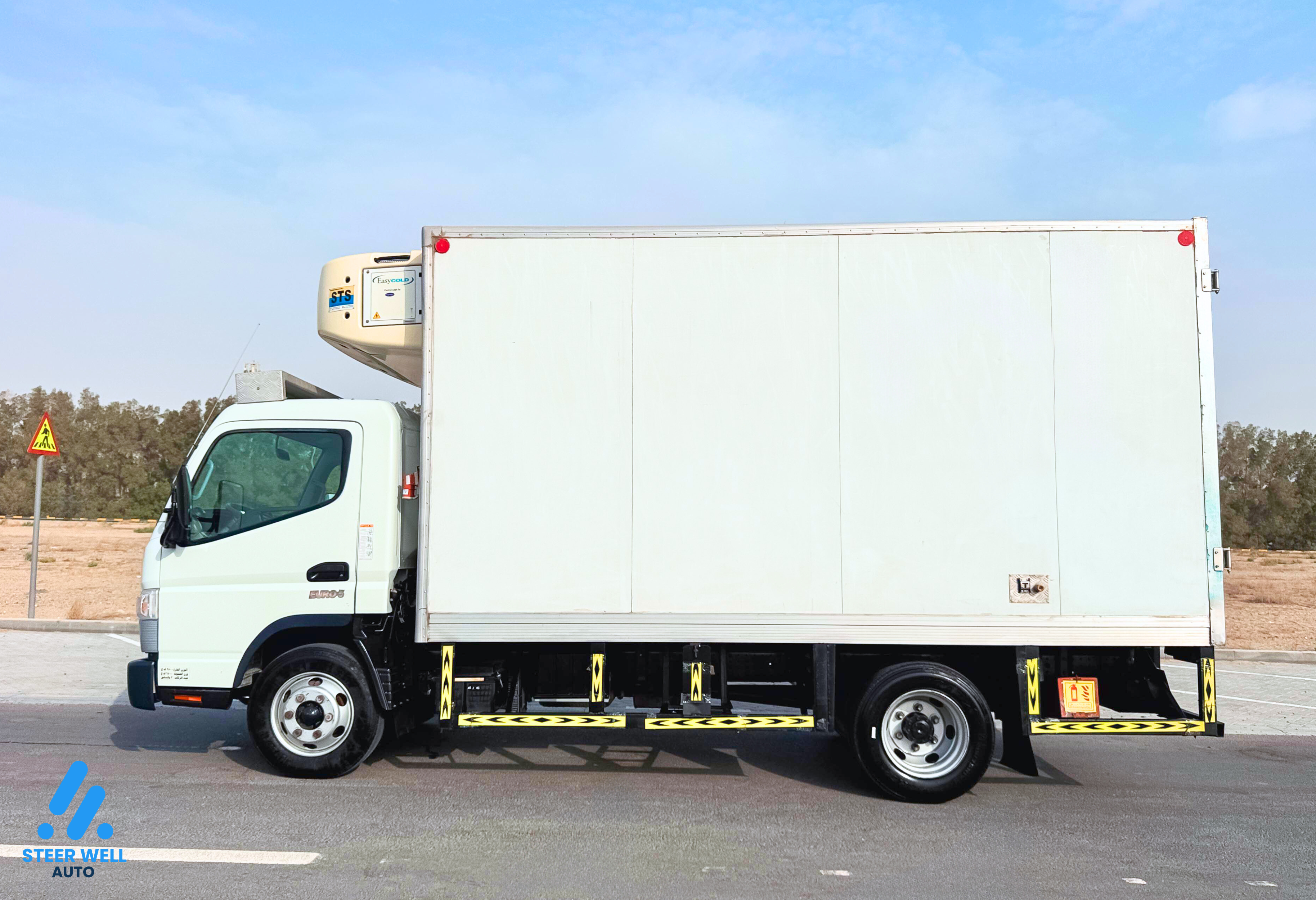 2022 Mitsubishi Fuso Canter | Reefer Box