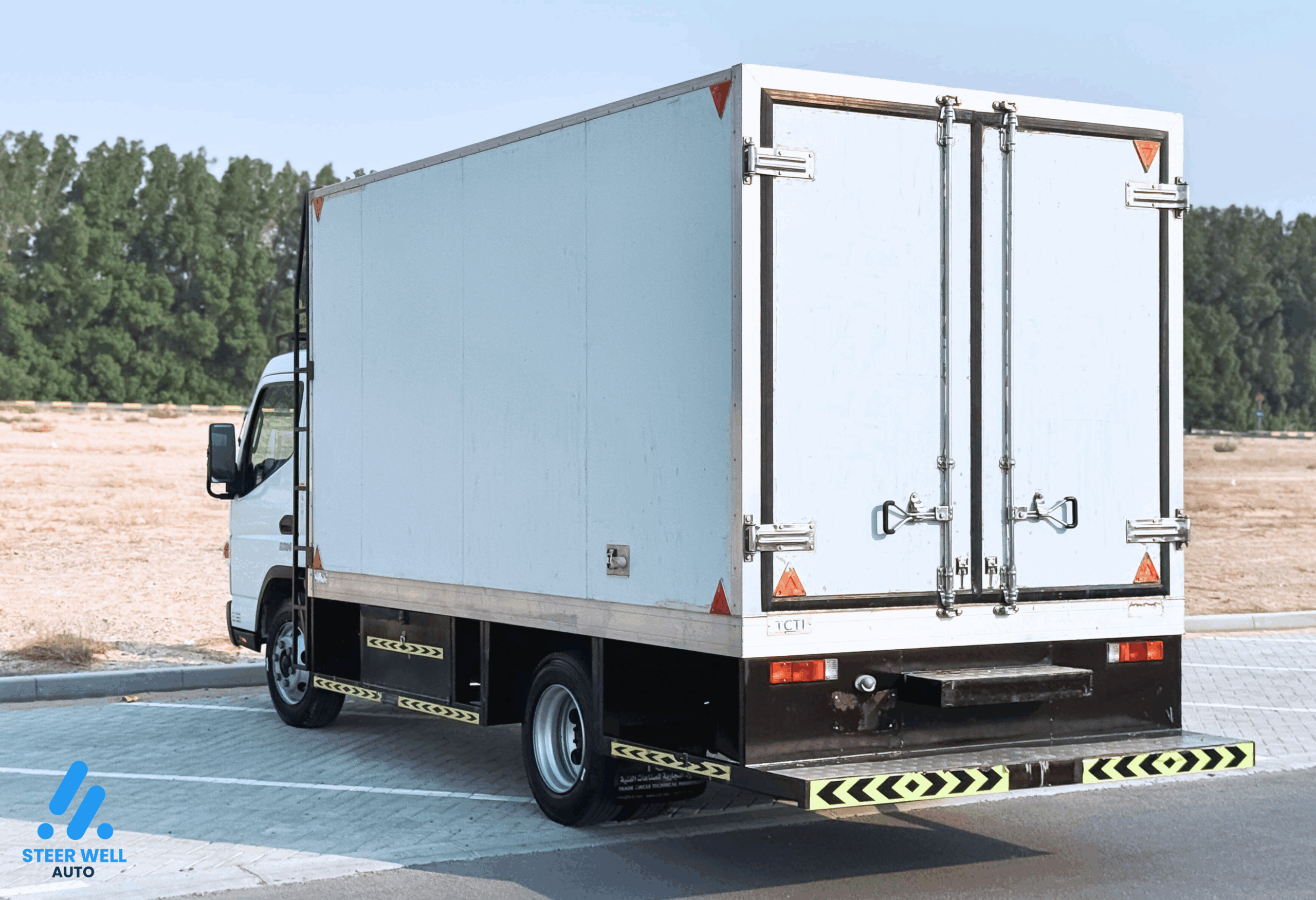 2022 Mitsubishi Canter Chiller Box 3.0L