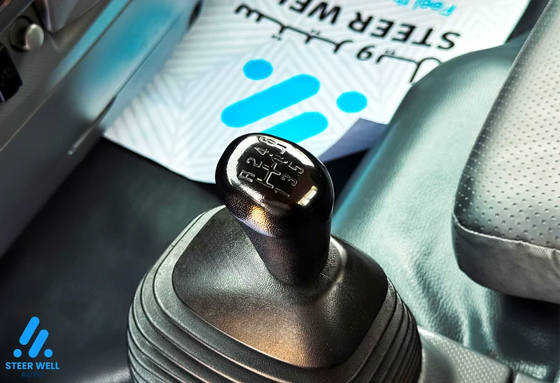 2021 Isuzu NPR 3.0L Diesel – White