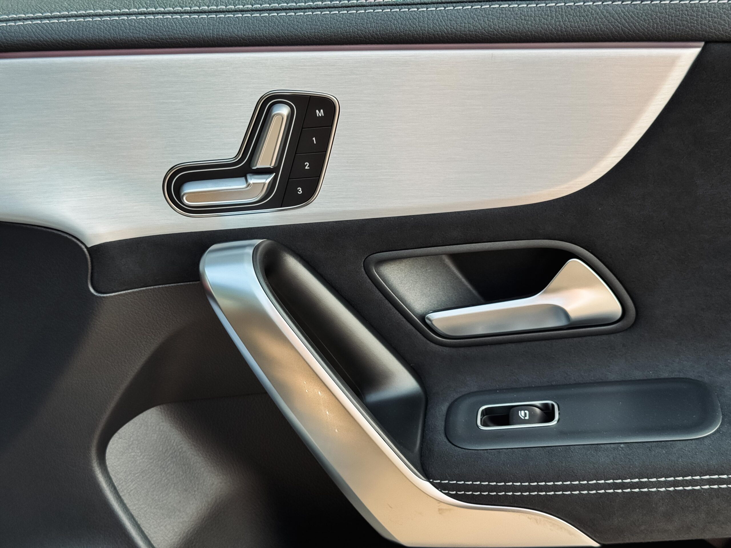 2026 Mercedes CLA200 Black