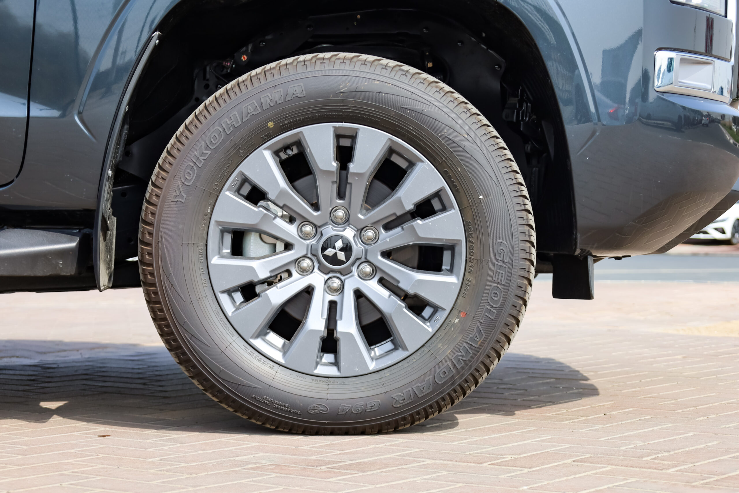 2026 Mitsubishi L200 Sportero 2.4L – Black