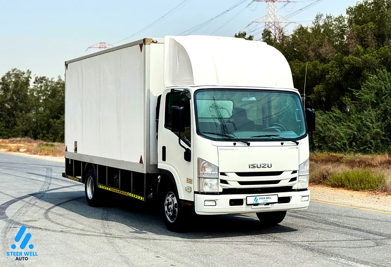 2022 Isuzu NPR 3.0L 4JJ1 RWD Closed Box – White