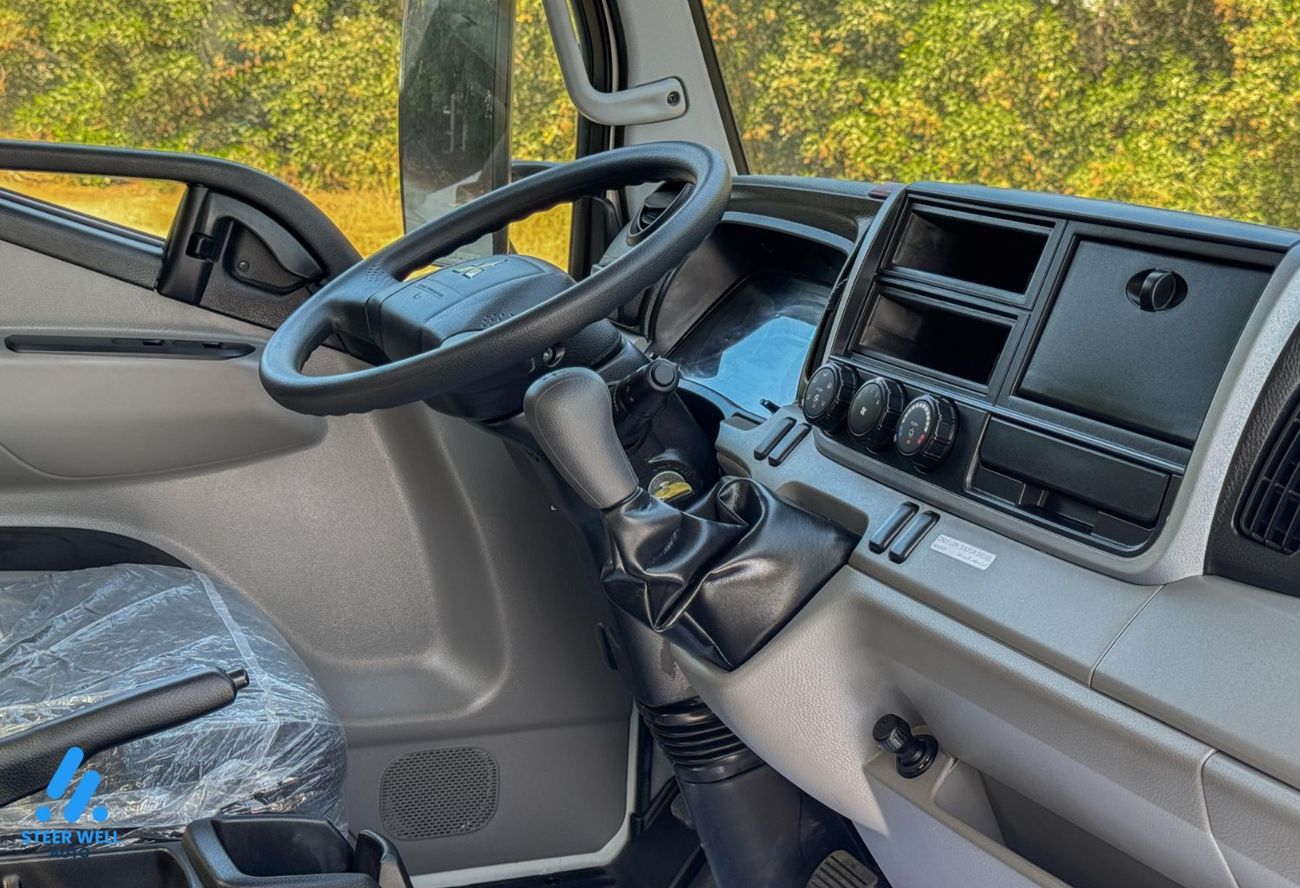 2024 Mitsubishi Fuso Canter Euro 5  3.0L Diesel Truck
