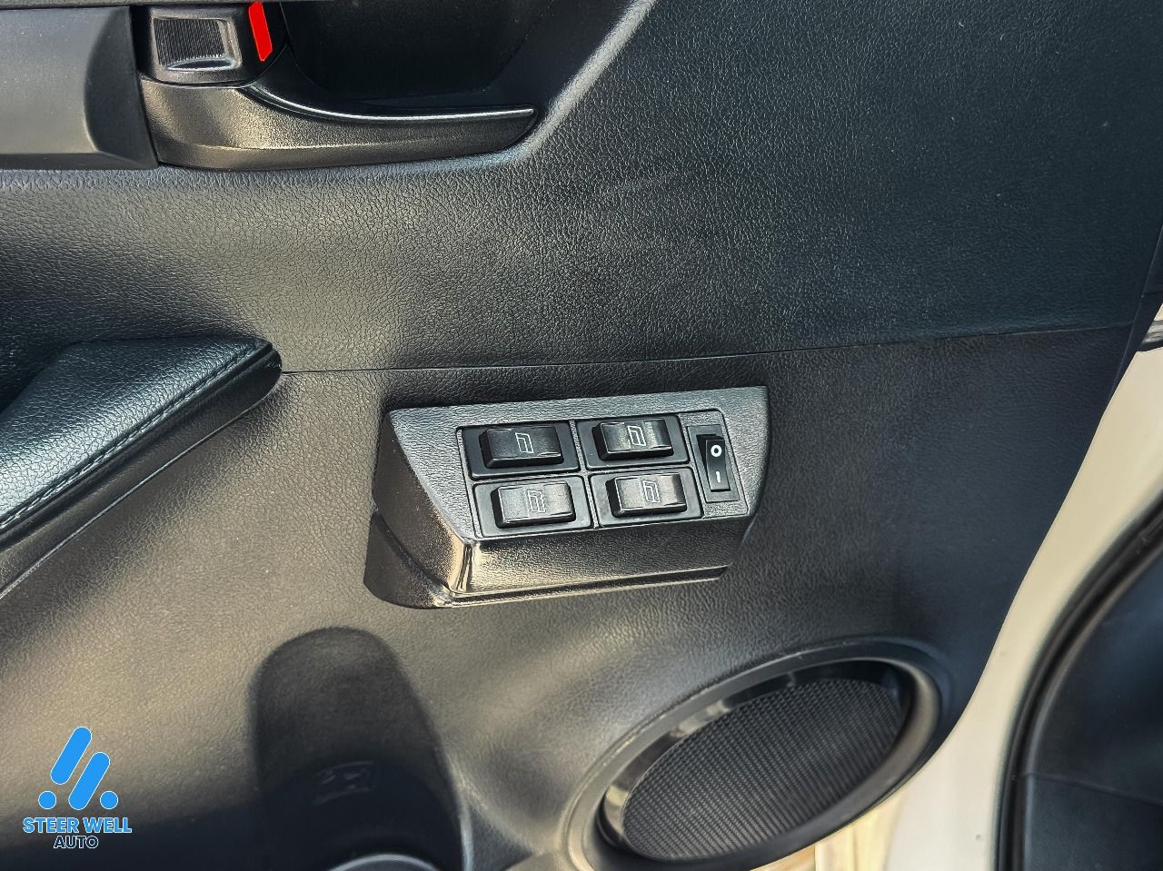 2020 TOYOTA HILUX GL 2.7L