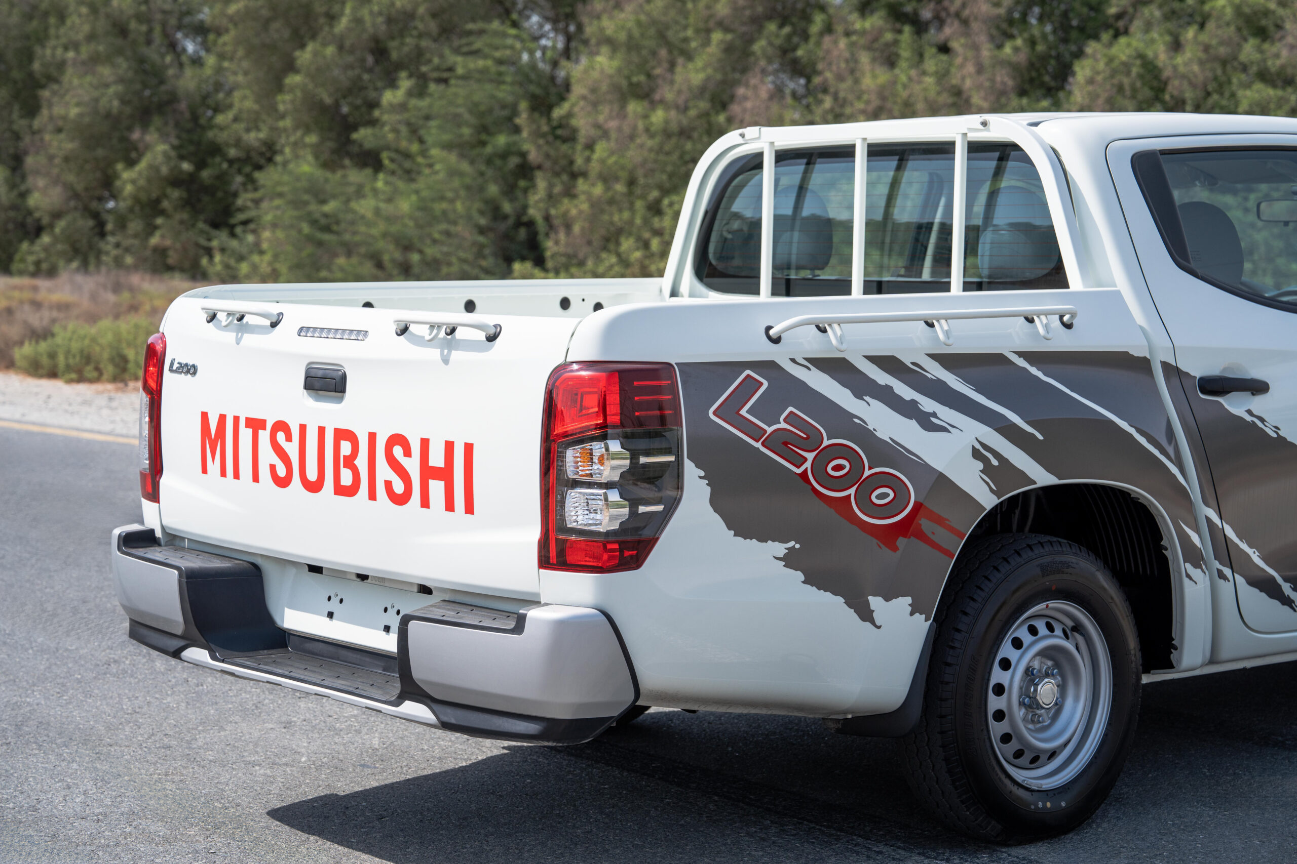 2023 Mitsubishi L200  Diesel 4×2 White