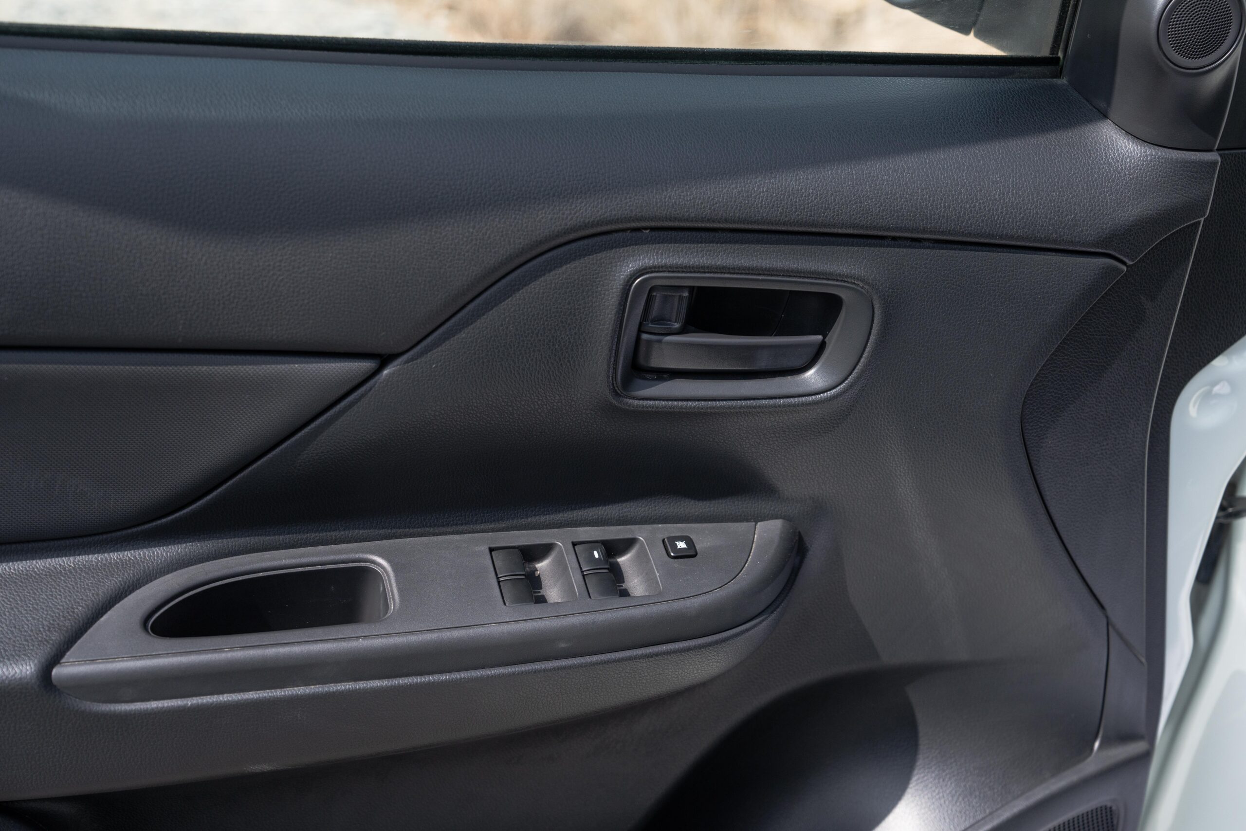 2023 Mitsubishi L200  Diesel 4×2 White