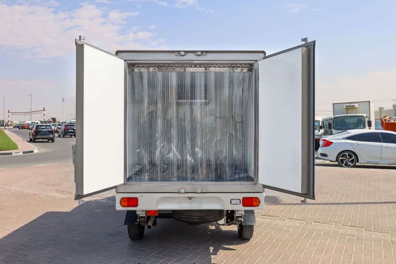 2025 CMC Veryca FREEZER VAN