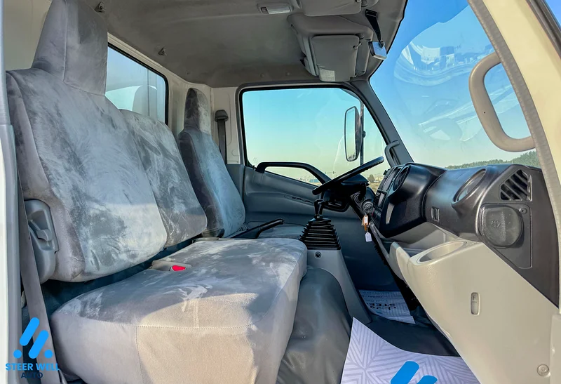 2019 Hino 300 916 Series Chiller Slider