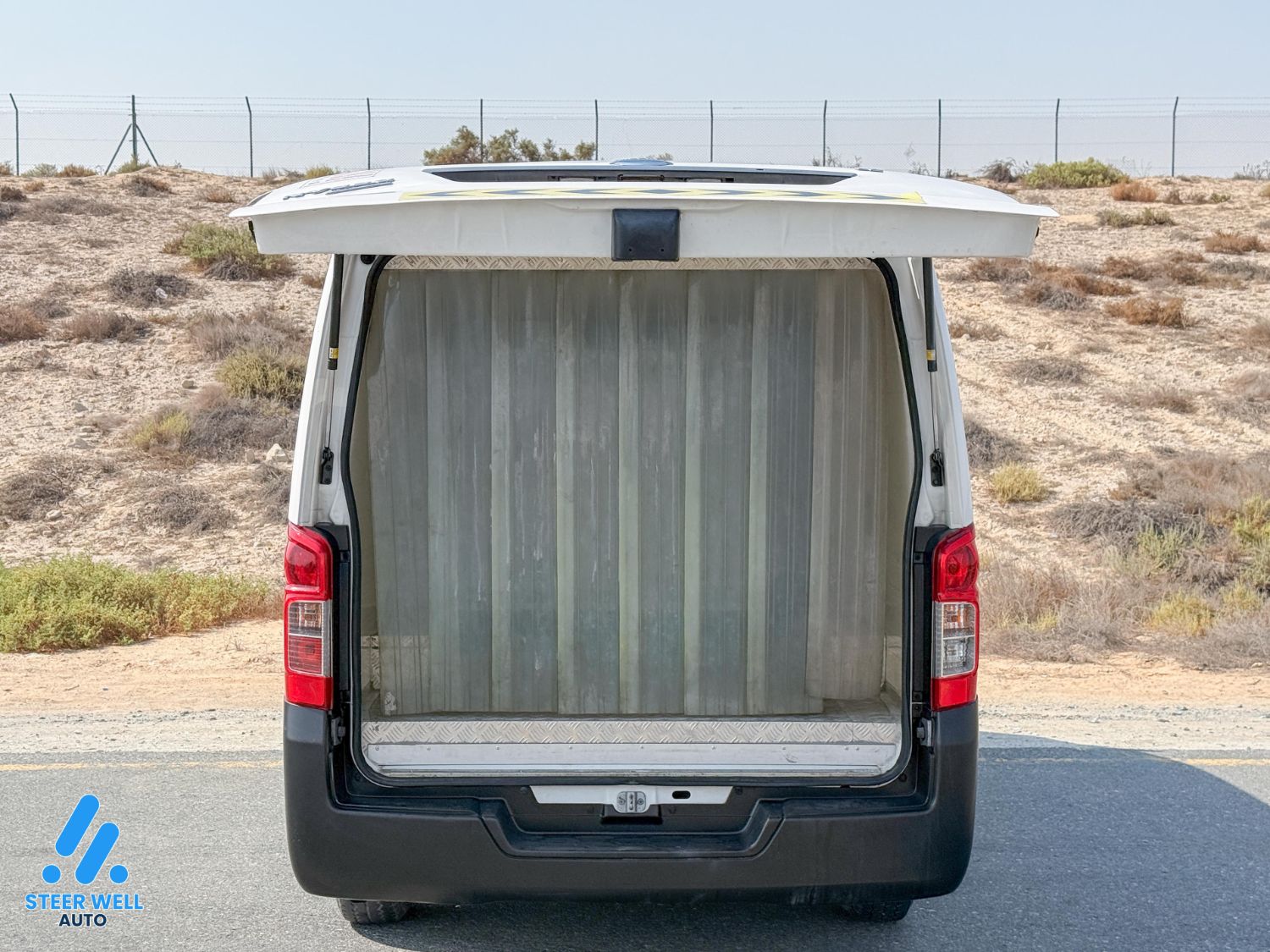 2020 Nissan Urvan Chiller Van GCC