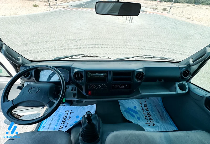 2019 Hino 300 916 Bare Chassis 4L