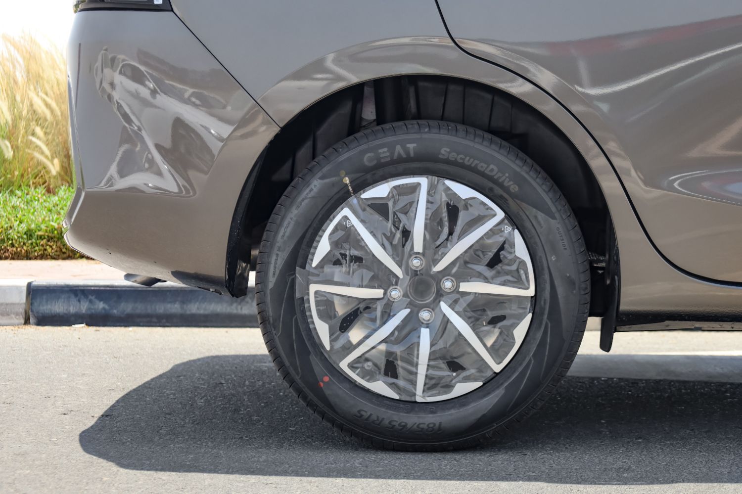 Suzuki Dzire GLX HYBRID CVT 1.2L