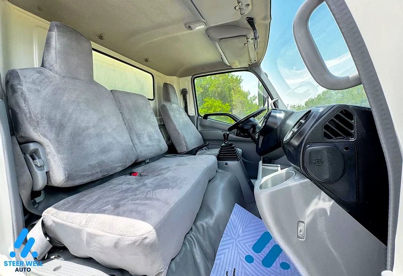 2019 Hino 300 916 Truck Shutter Box