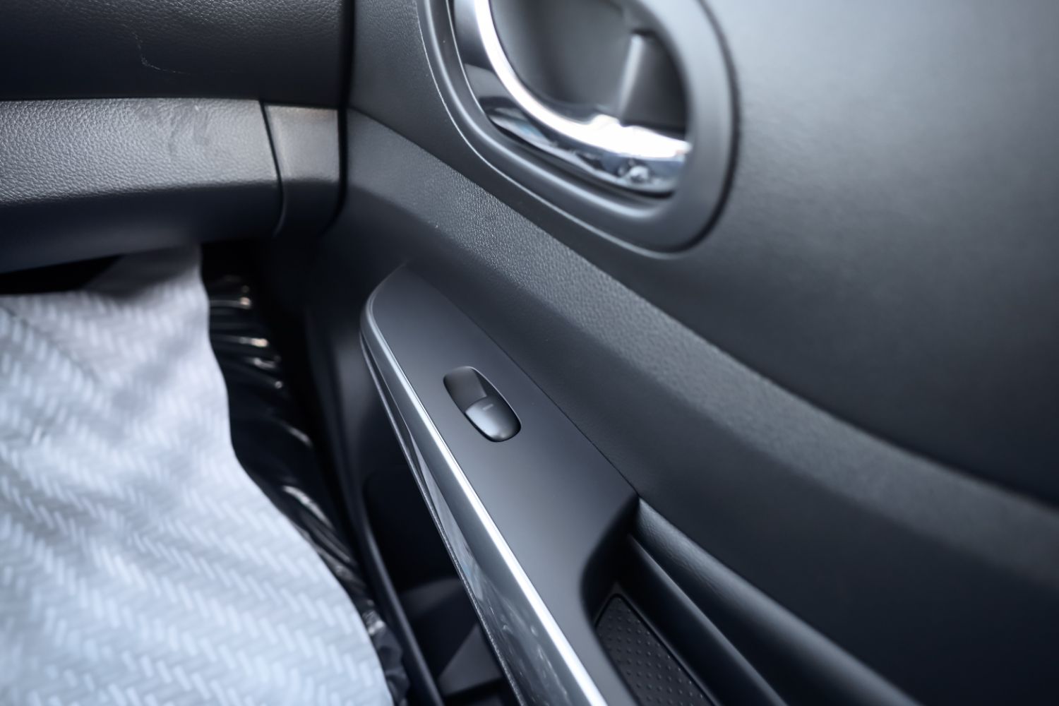 2025 Nissan Navara LE Petrol 2.5L