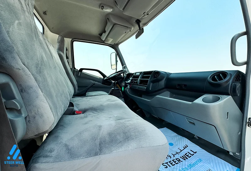 2019 Hino 300 916 Bare Chassis 4L