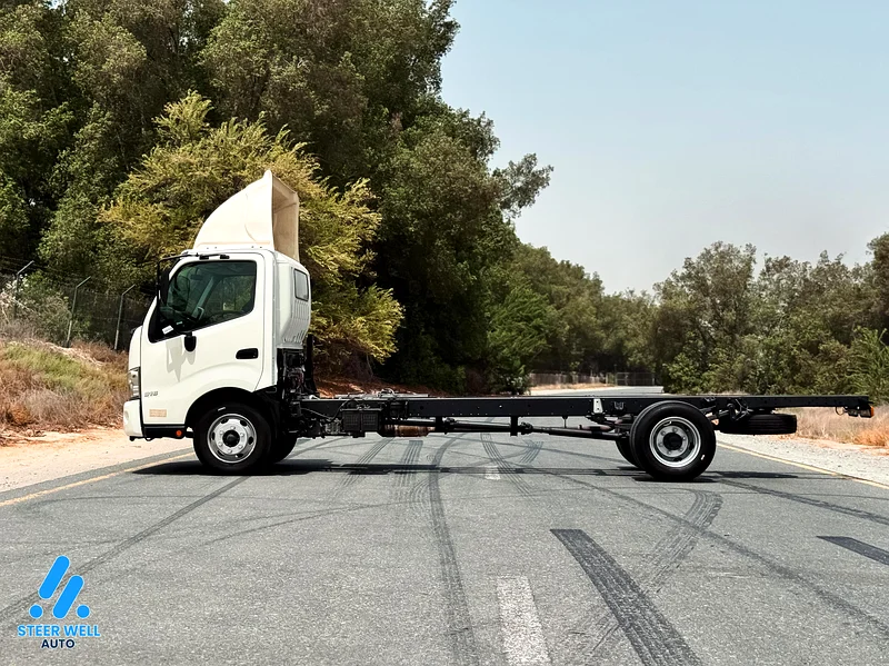 2019 Hino 300 916 bare chassis