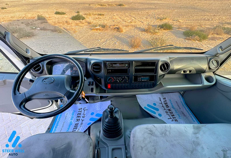 2019 Hino 300 916 Series Chiller Slider