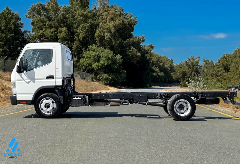 2024 Mitsubishi Fuso Canter  3.0L Diesel