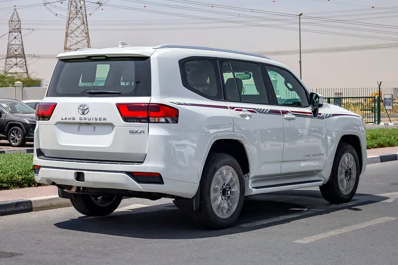 2025 Toyota Land Cruiser GXR