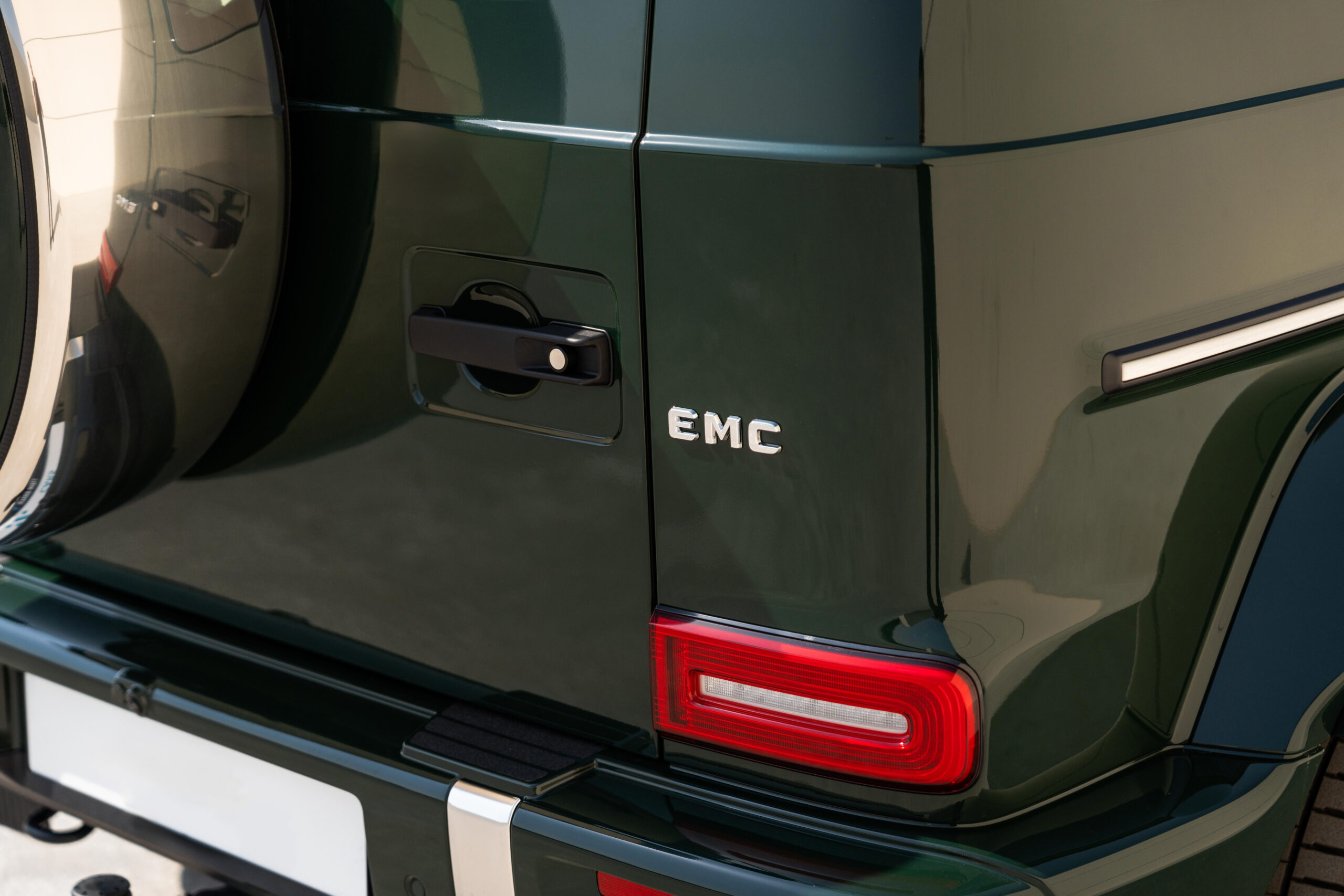 2025 Mercedes-Benz G500 | 3.0L