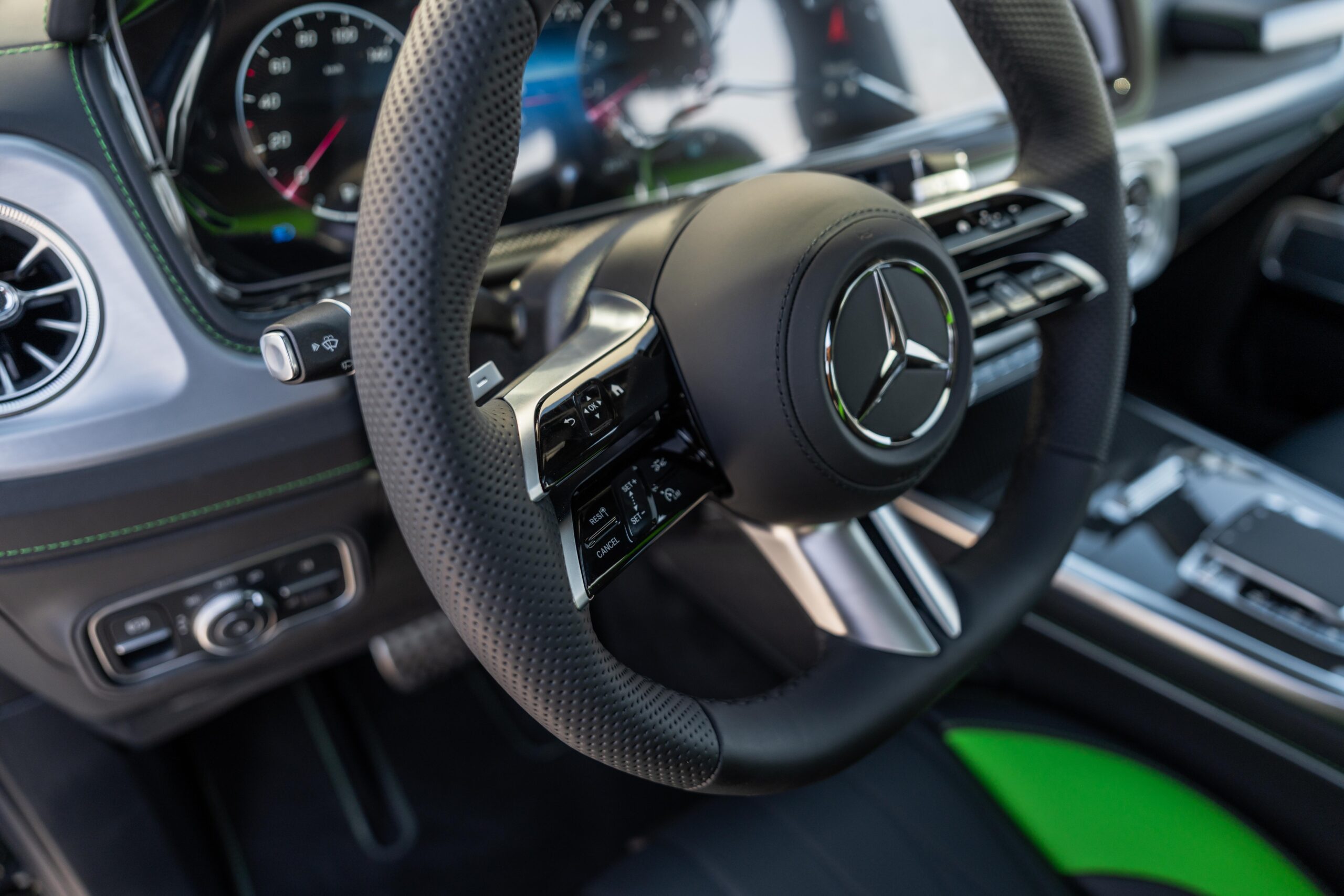 2025 Mercedes-Benz G500 | 3.0L