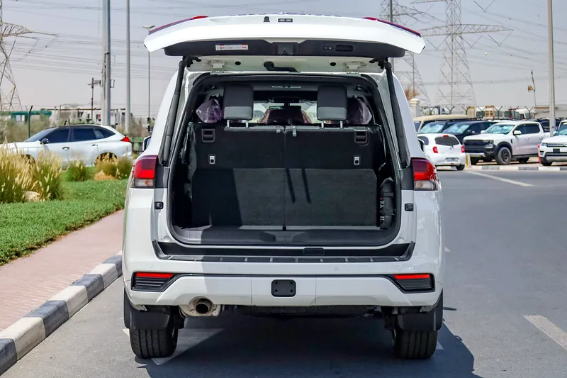 2025 Toyota Land Cruiser GXR